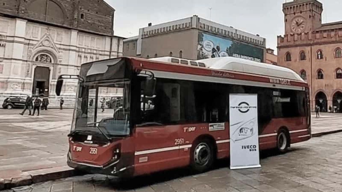 images/newsimages_bus_en/2020/The%20Very%20First%20IVECO%20E-WAY.jpg#joomlaImage://local-images/newsimages_bus_en/2020/The Very First IVECO E-WAY.jpg?width=800&height=450