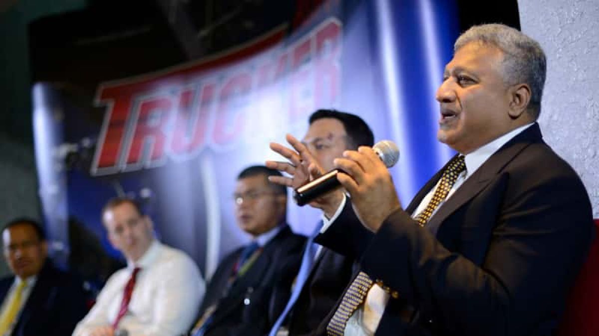 images/newsimages_bus_bahasa/Aktiviti-aktiviti%20menarik%20sepanjang%20MIBTC%202015%20tahun%20hadapan.%20.jpg#joomlaImage://local-images/newsimages_bus_bahasa/Aktiviti-aktiviti menarik sepanjang MIBTC 2015 tahun hadapan. .jpg?width=800&height=450