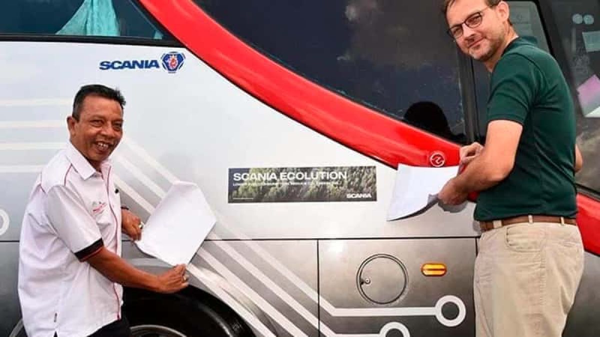 images/newsimages_bus_bahasa/Politeknik%20Sandakan%20Sabah%20(PSS)%20Institusi%20Pengajian%20Tinggi%20pertama%20di%20Malaysia%20menandatangani%20perjanjian.jpg#joomlaImage://local-images/newsimages_bus_bahasa/Politeknik Sandakan Sabah (PSS) Institusi Pengajian Tinggi pertama di Malaysia menandatangani perjanjian.jpg?width=800&height=450