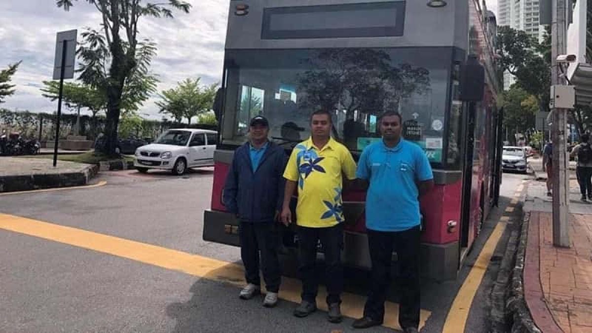 images/newsimages_bus_en/2020/The%20Story%20Of%20A%20Bus%20Attendant%20.jpg#joomlaImage://local-images/newsimages_bus_en/2020/The Story Of A Bus Attendant .jpg?width=800&height=450